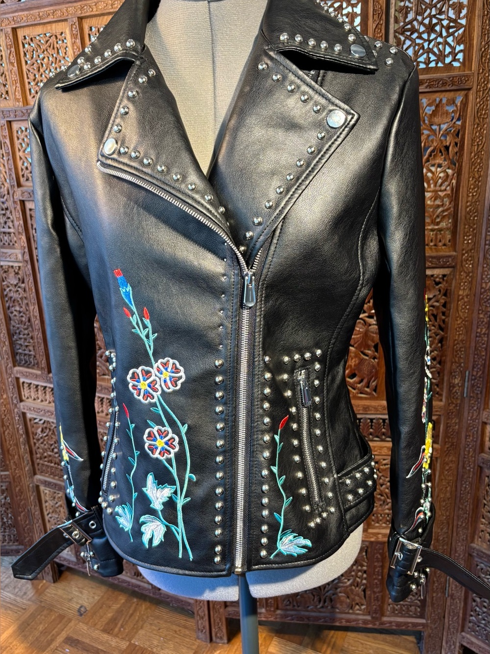 NWT Giolshon Black Embroidered Studded Faux Leather Moto Jacket